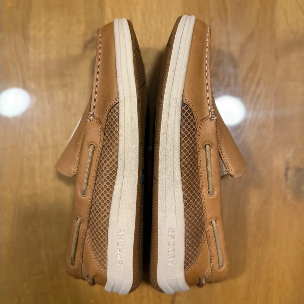 NWOT ~Sperry~slip on- men’s shoes